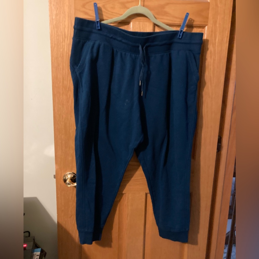 Joggers with Cuffed Bottoms